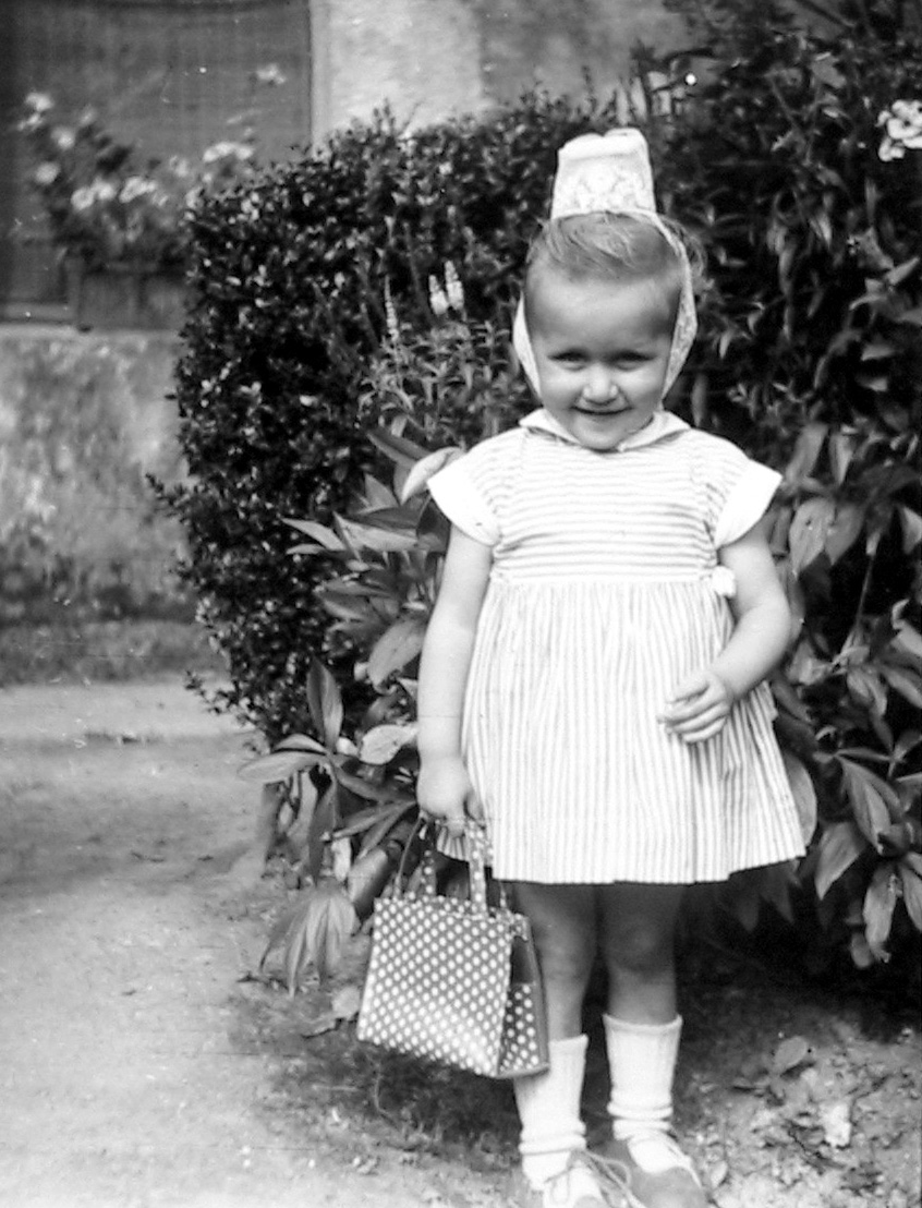 Annick Verdin nièce de Louis et Perrine Rannou du Reunic 1952 Don A. Verdin