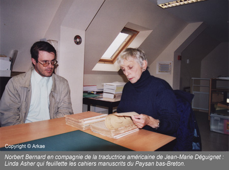Norbert Bernard en compagnie de Linda Asher, la traductrice américaine des Mémoires d'un paysan bas-breton de Jean-Marie Déguignet