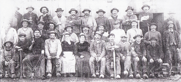 Antimoine à Kerdévot : Mineurs 1915 
